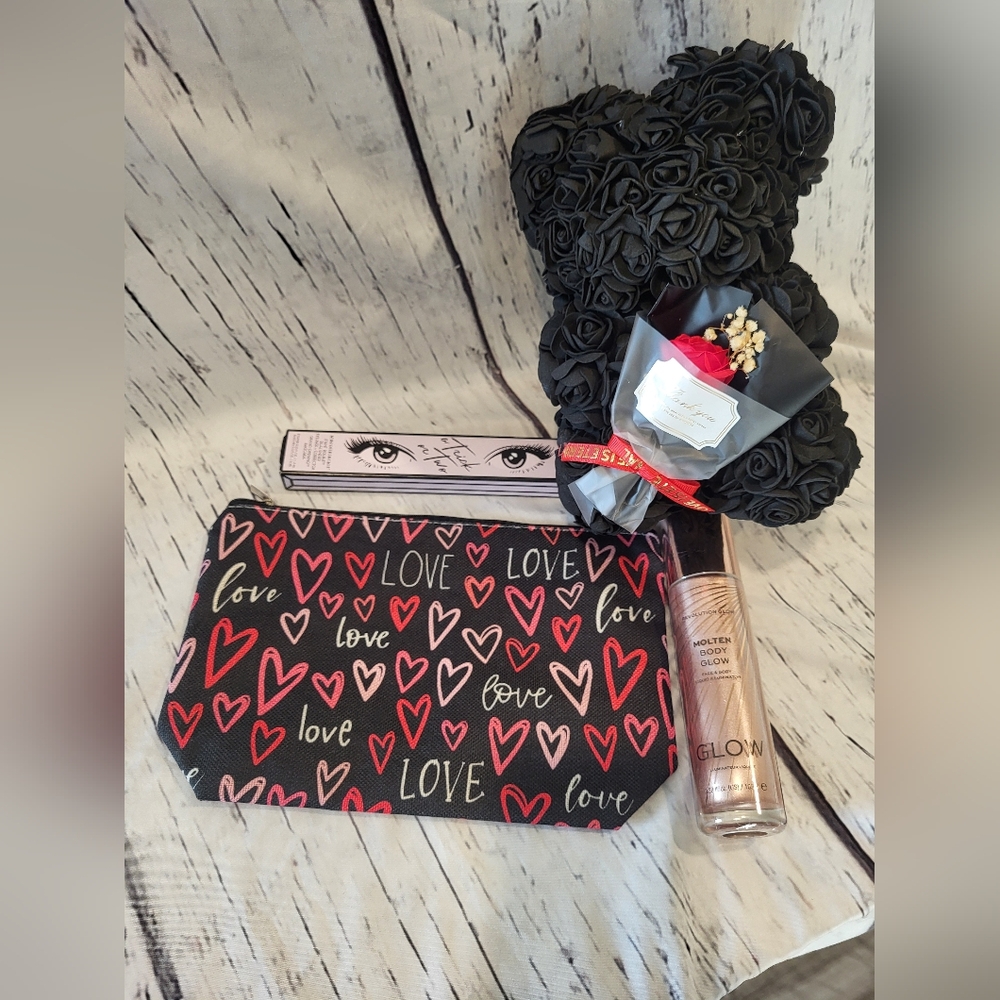 Black rose bear Gift Bundle: The Perfect Way to Say 'I Love You' (New) - Picture 3 of 8